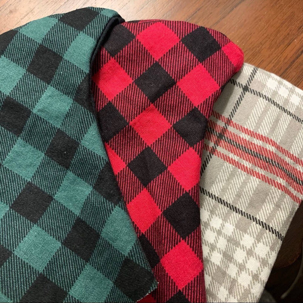 Woman's Plaid Face Mask Bundle - Picture 2 of 8